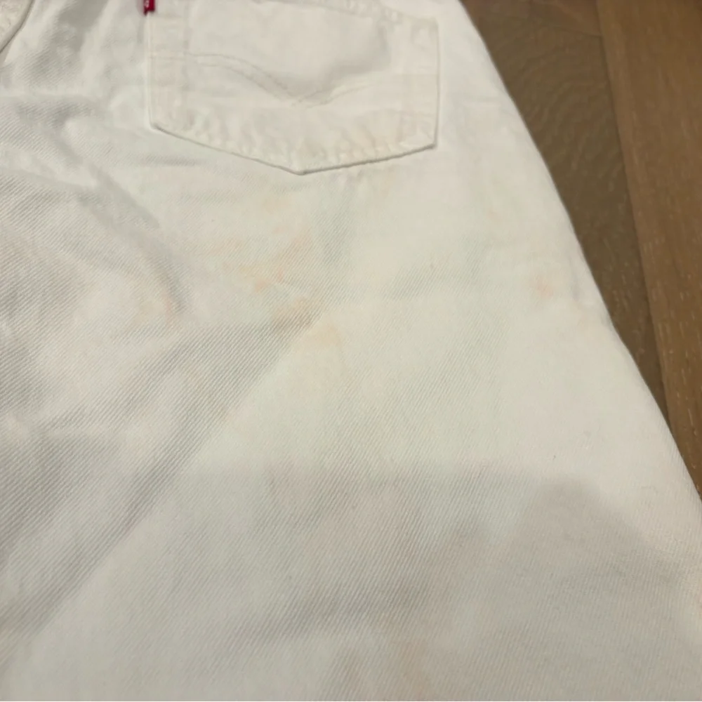 Levi’s 501 white jeans